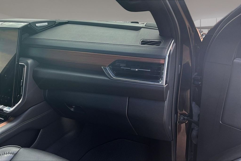 Used 2025 Black GMC Denali image 16