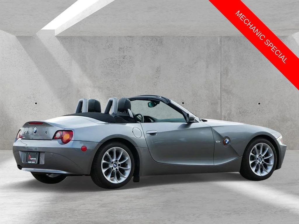 Used 2004  BMW 2.5i image 3