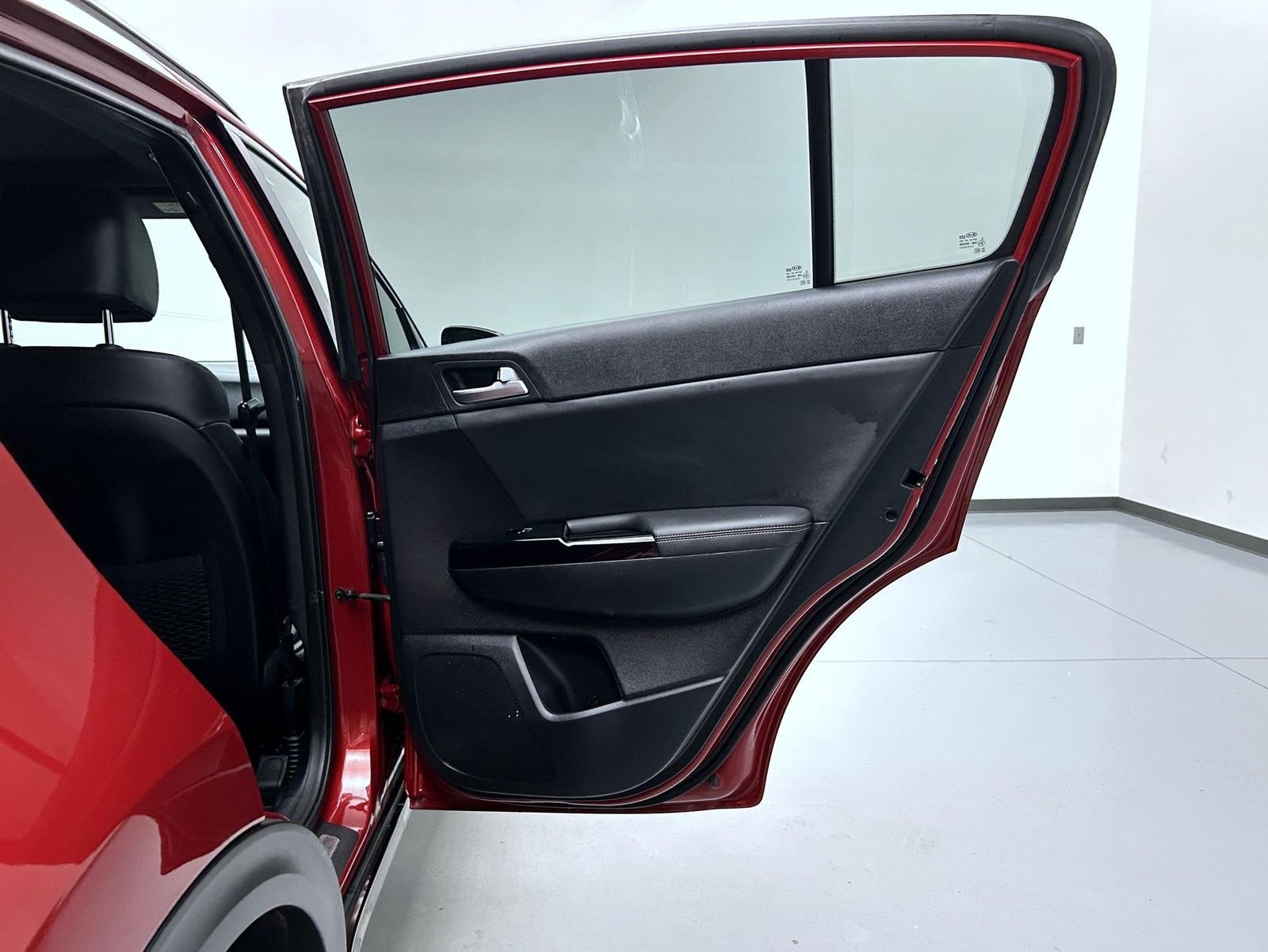 Used 2020 Red Kia S image 17