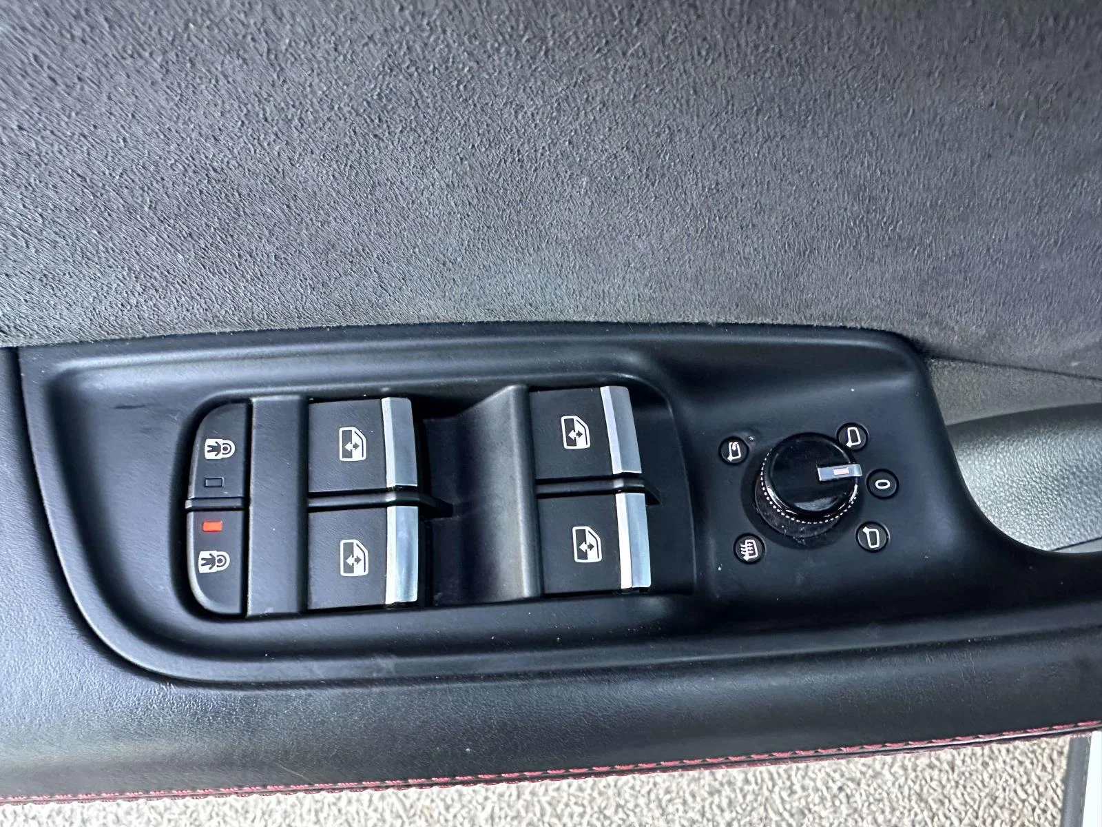 Used 2024 White Audi 4.0T image 19