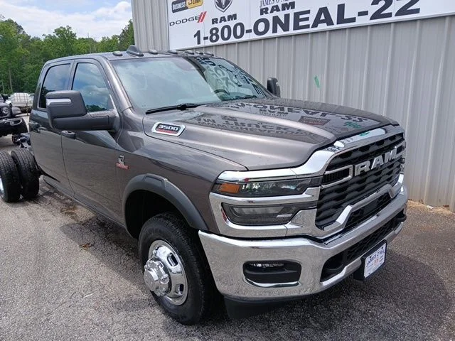 New 2026 Granite Crystal Metallic Clearcoat RAM Tradesman image 1