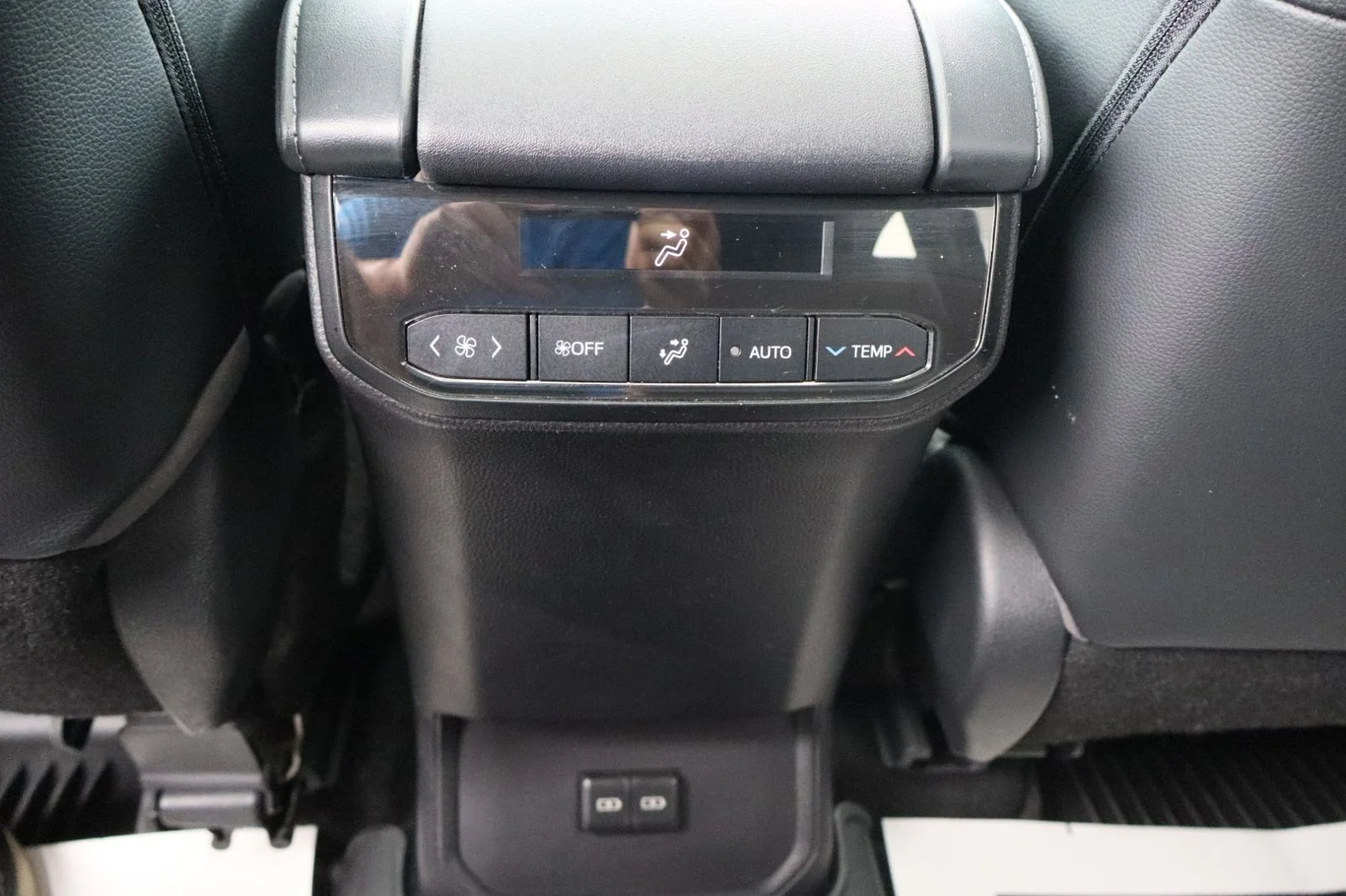Used 2023 Midnight Black Metallic Toyota XLE image 32