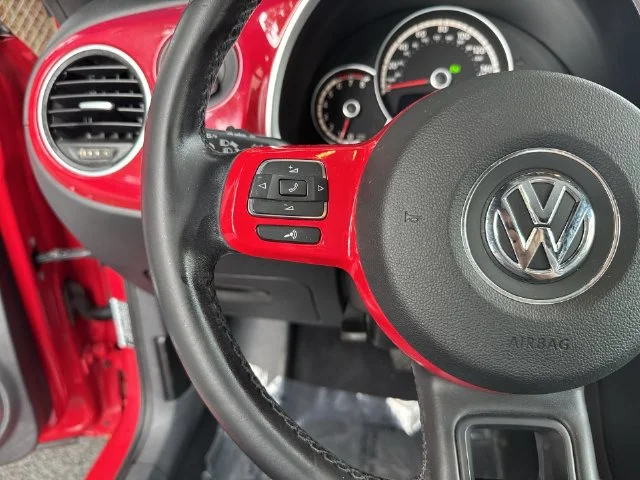 Used 2013 Red Volkswagen 2.5L image 16