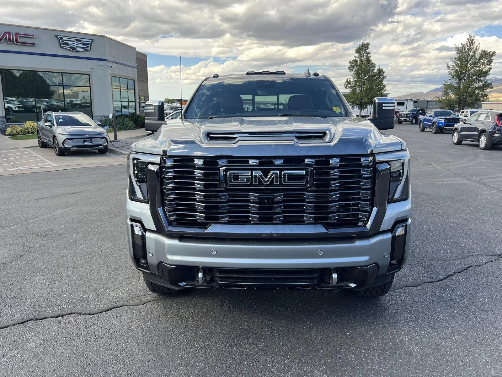 2024 GMC Sierra 3500HD Denali Ultimate - Photo 13