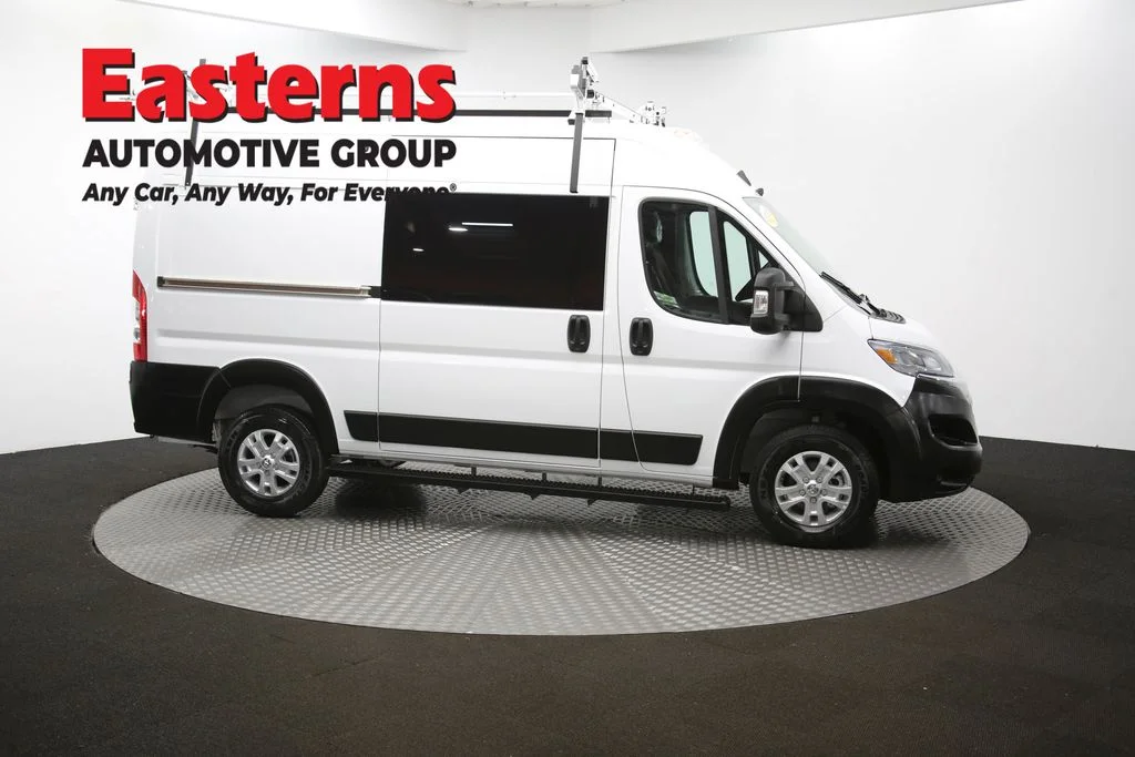Used 2025 White Ram Base image 47