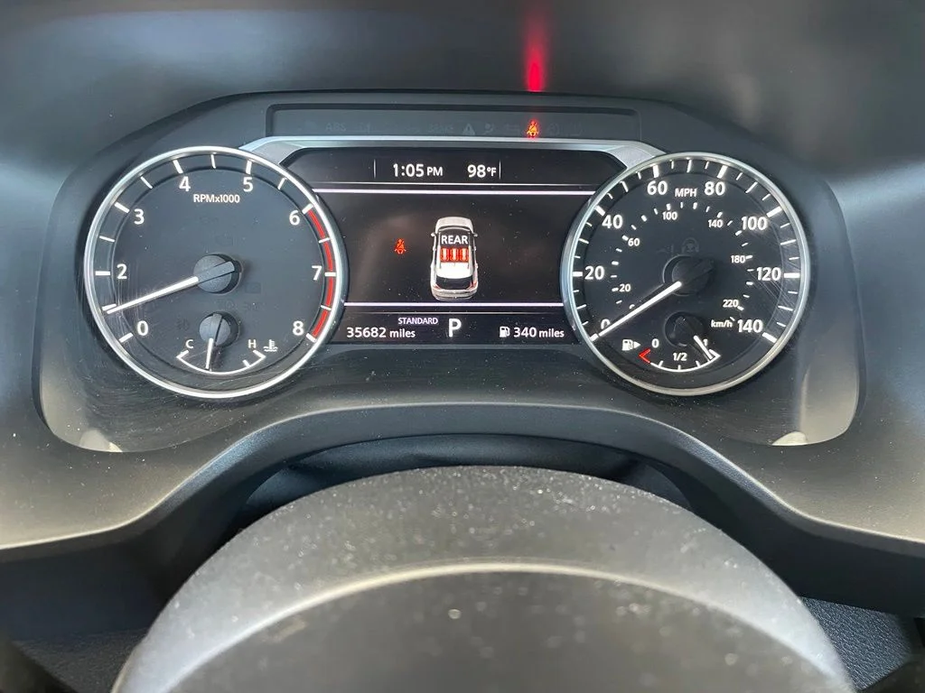 Used 2023 Gray Nissan SV image 7