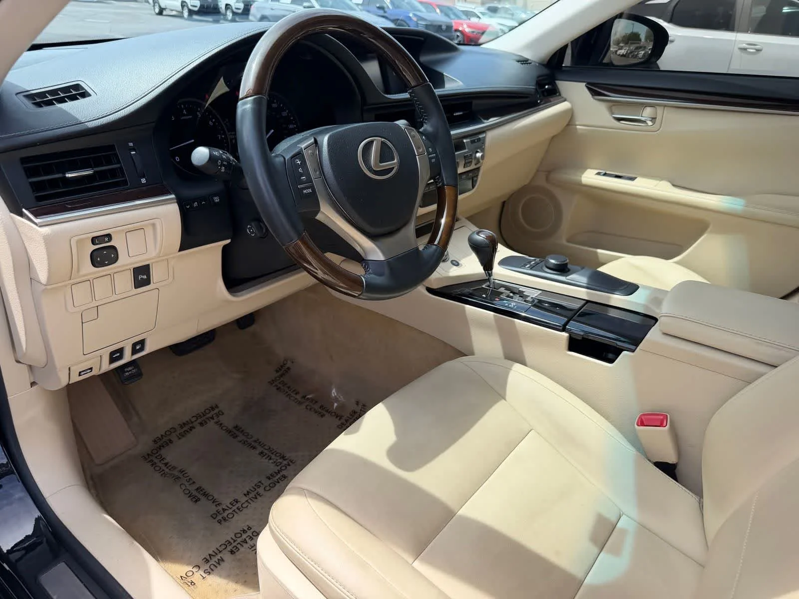 Used 2013 Obsidian Lexus 4dr Sdn image 2