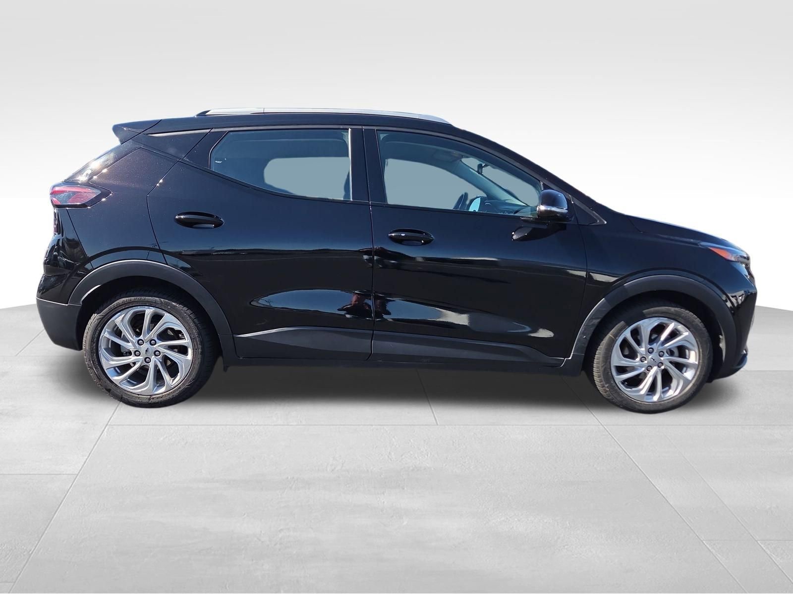 Used 2023 Chevrolet Bolt EUV LT with VIN 1G1FY6S09P4131927 for sale in Auburn, WA
