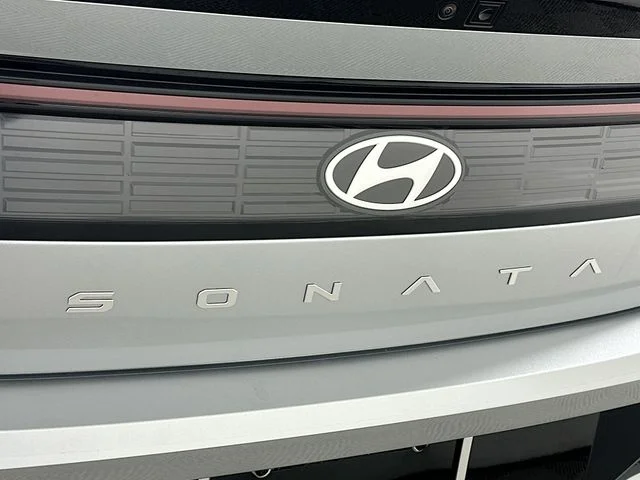 New 2026 Silver Hyundai SEL Sport image 23