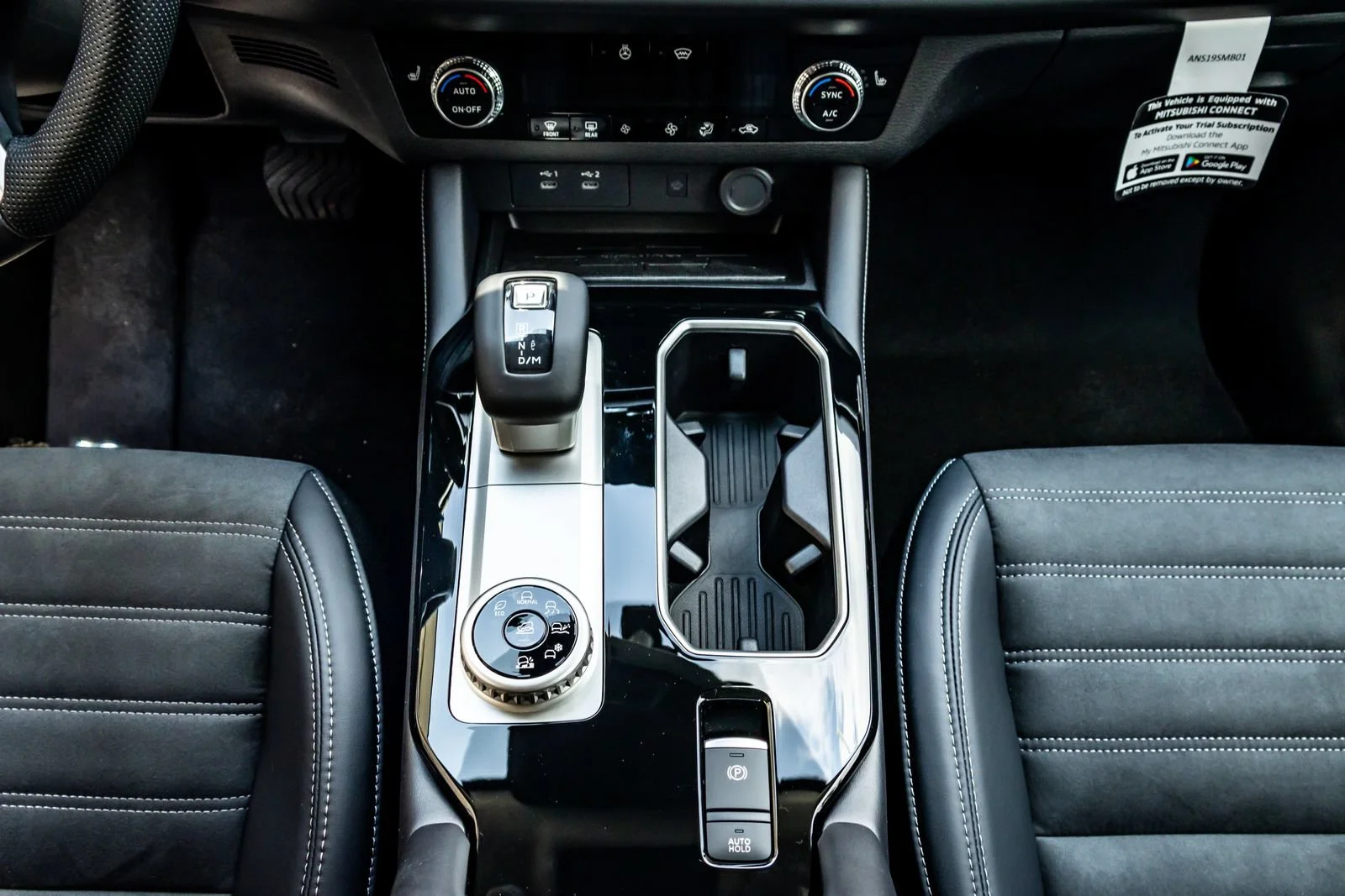 New 2026 White Mitsubishi Trail Edition image 19