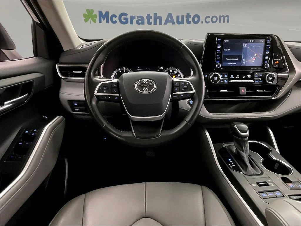 Used 2022 Gray Toyota XLE image 7