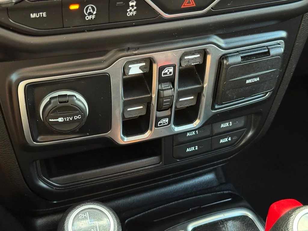 Used 2020 Black Jeep Sport image 34