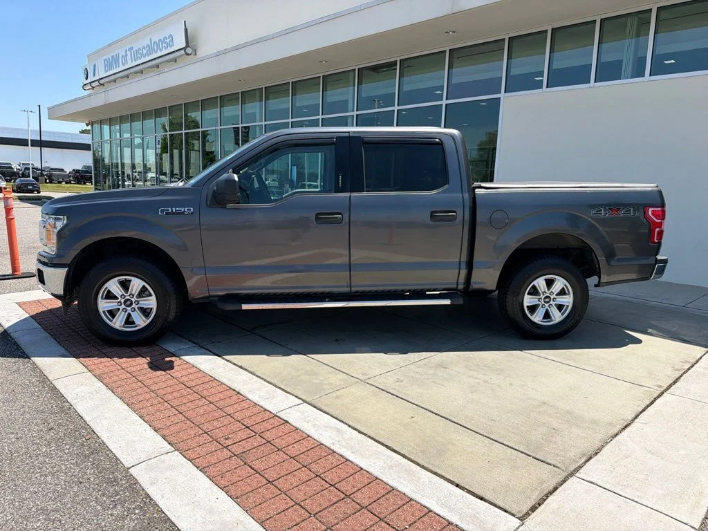Used 2018 Gray Ford XLT image 3