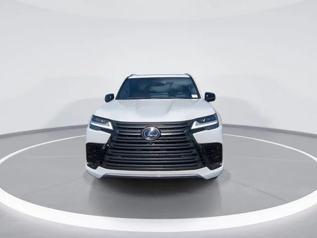 Used 2024 White Lexus 600 Premium image 3