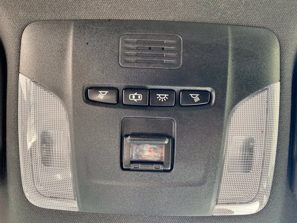 Used 2022  Toyota SE image 29