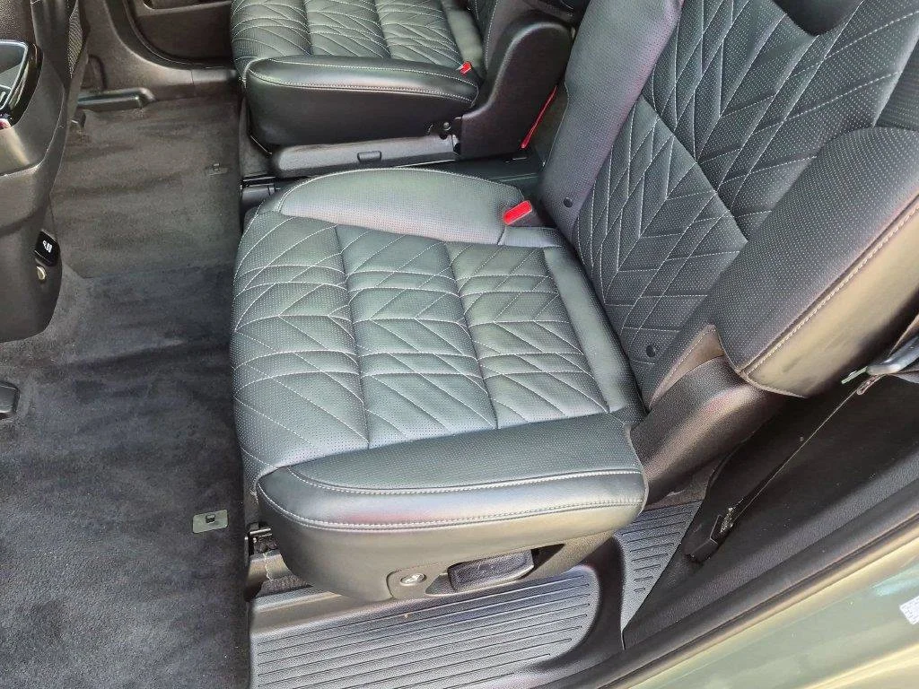 Used 2025 Green Kia SX-Prestige X-Line image 29