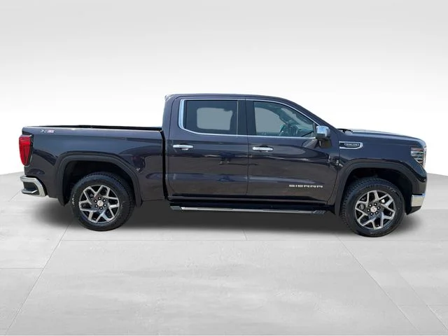 Used 2024 Silver GMC SLT image 8