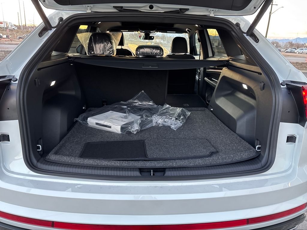 New 2026 Opal White Pearl Volkswagen 2.0T SEL Premium R-Line image 30