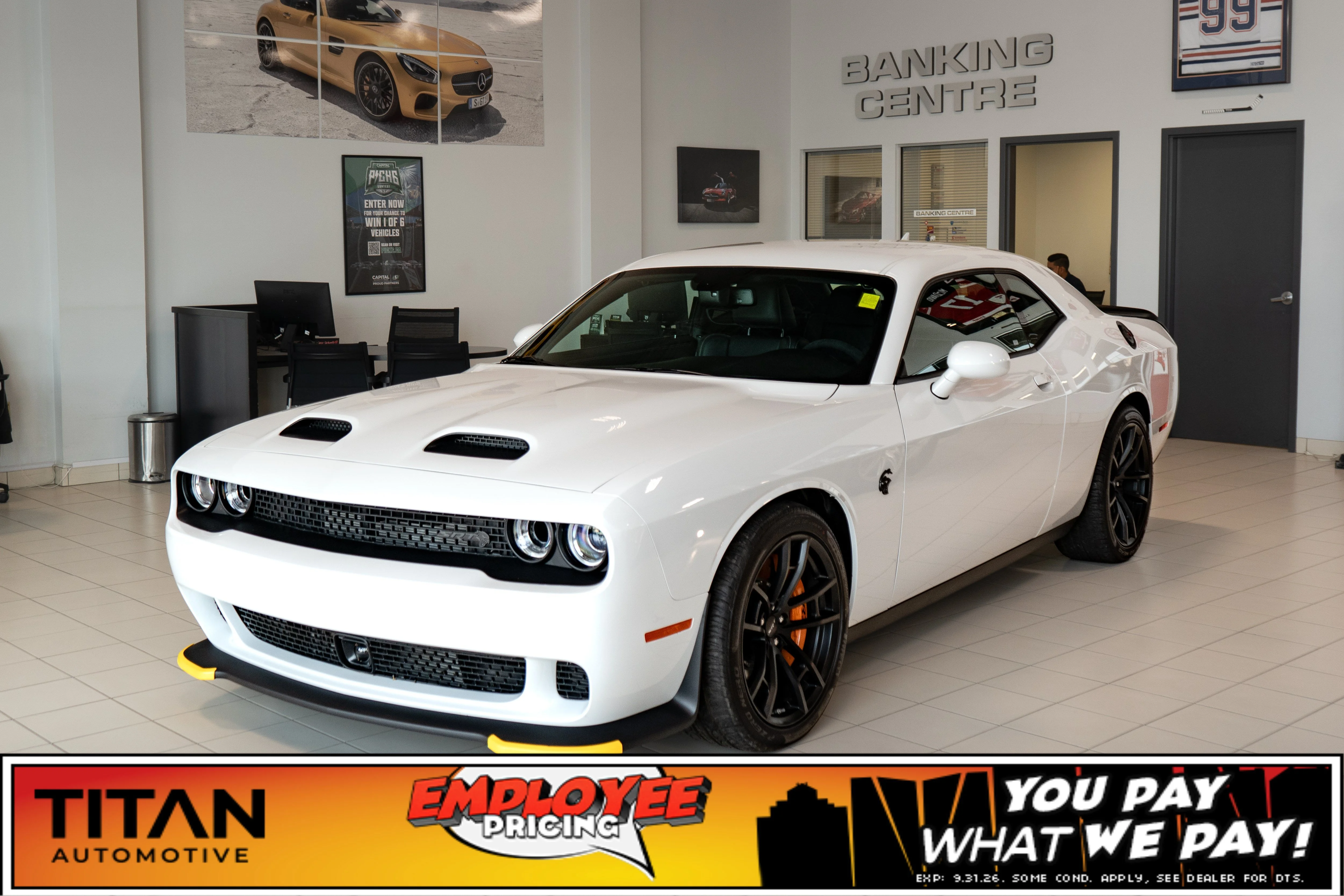 Used 2023 White Knuckle Dodge SRT Hellcat Jailbreak*NO LUX TAX! | 717HP!! | Only 233KM! | Cooled Alcantara Seats | Harman/Kardon image 1