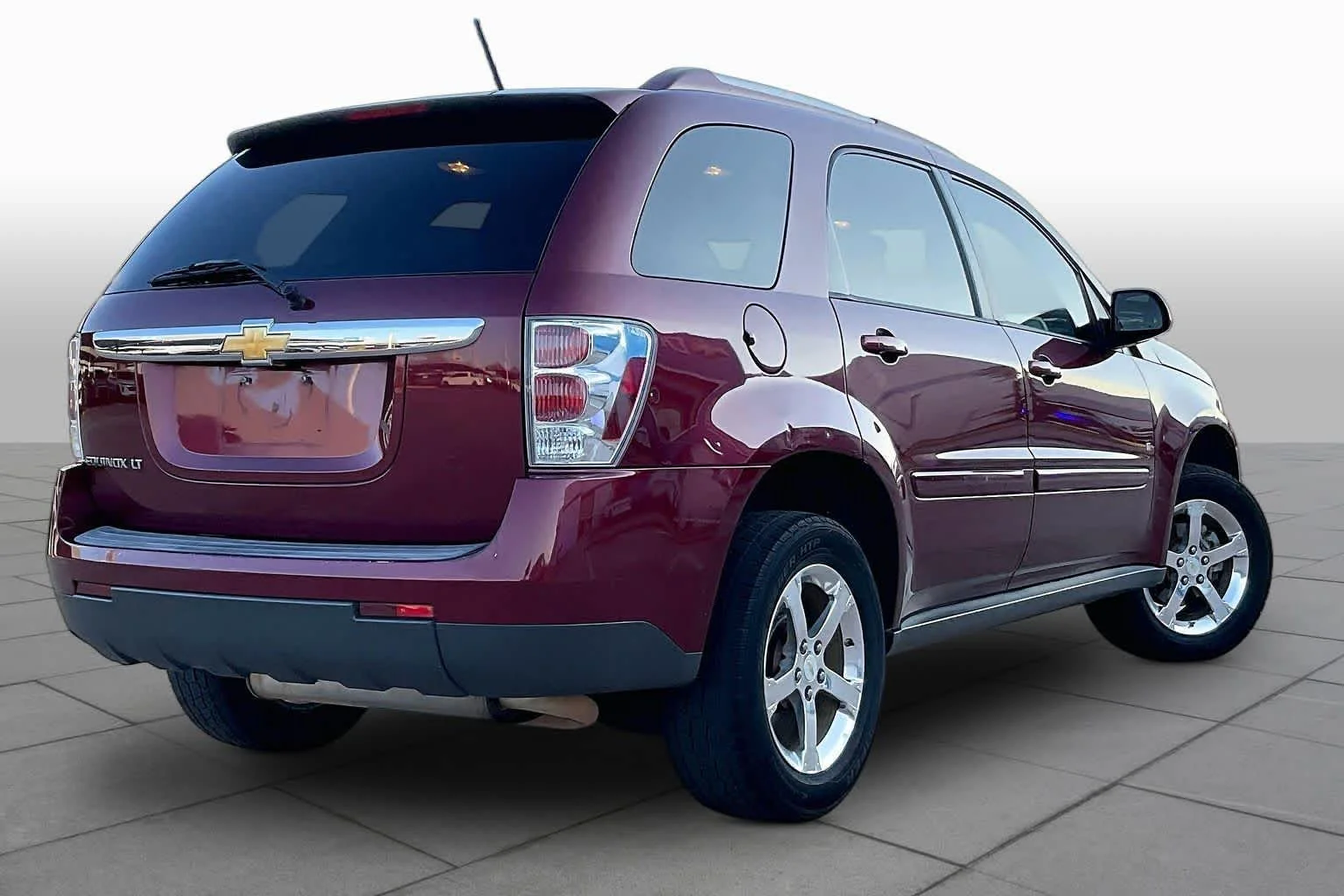 Used 2007 Deep Ruby Metallic Chevrolet LT image 11