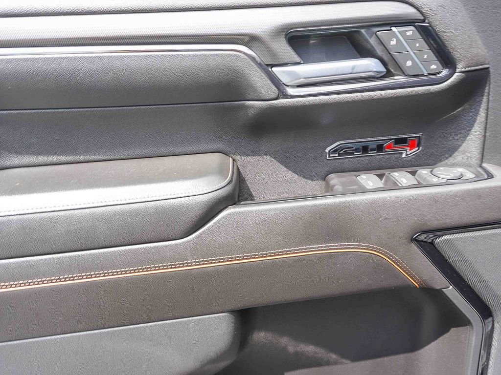 Used 2022 Titanium GMC AT4 image 18