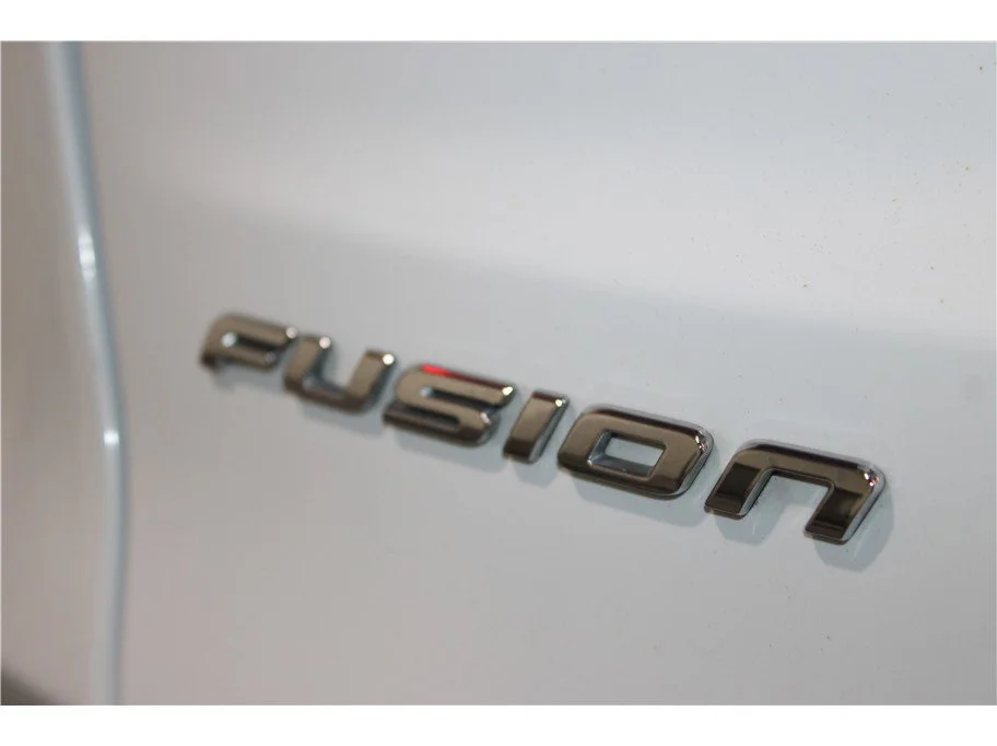 Used 2019 White Ford SE image 17