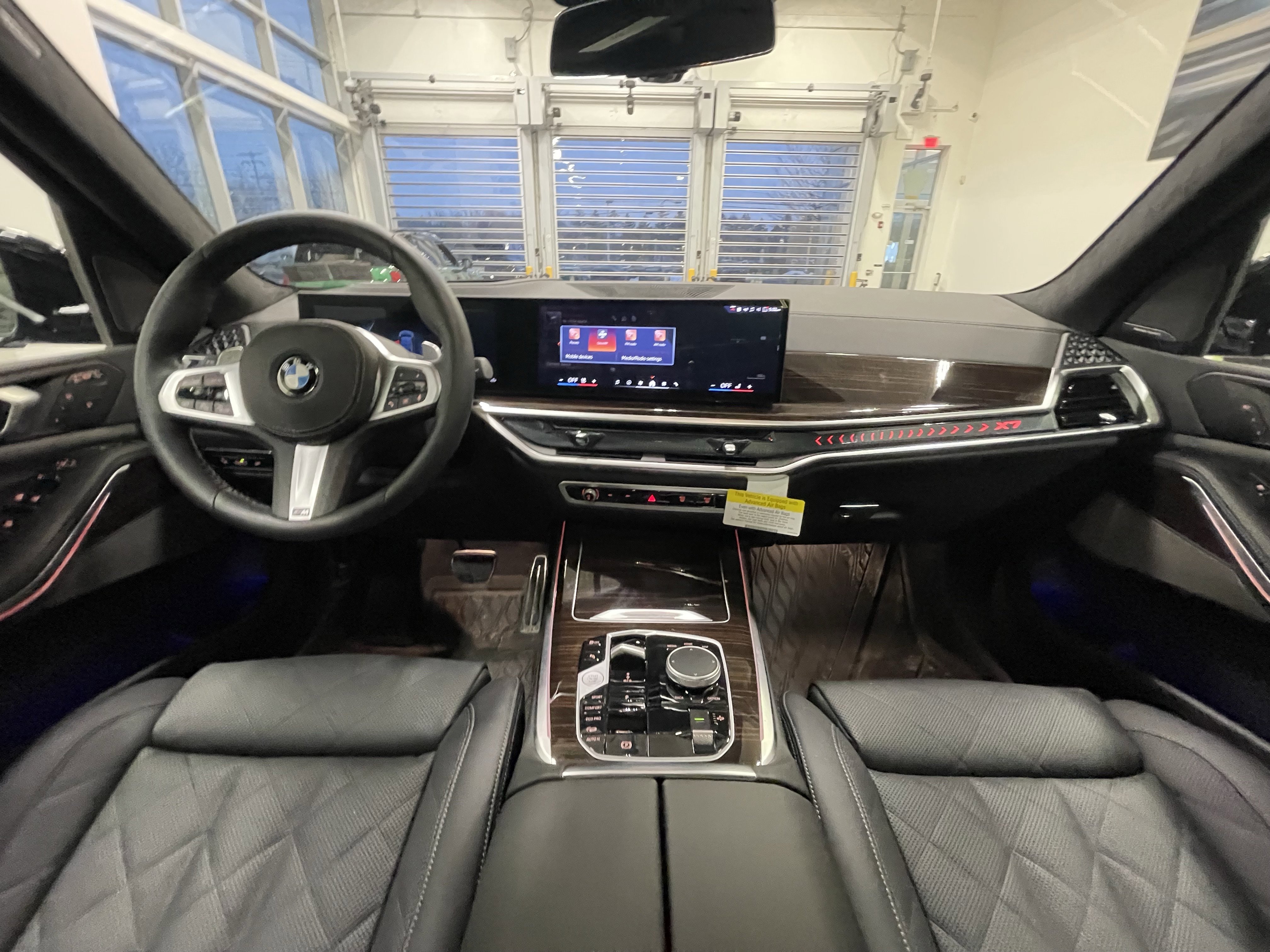 2026 BMW X7 40i - Photo 16