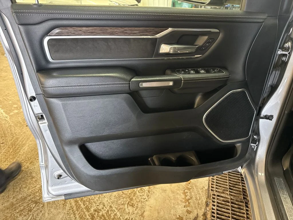 Used 2020 Silver Ram Laramie image 15