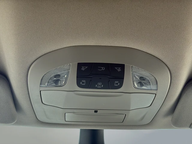 Used 2023 White Chrysler Touring L image 34