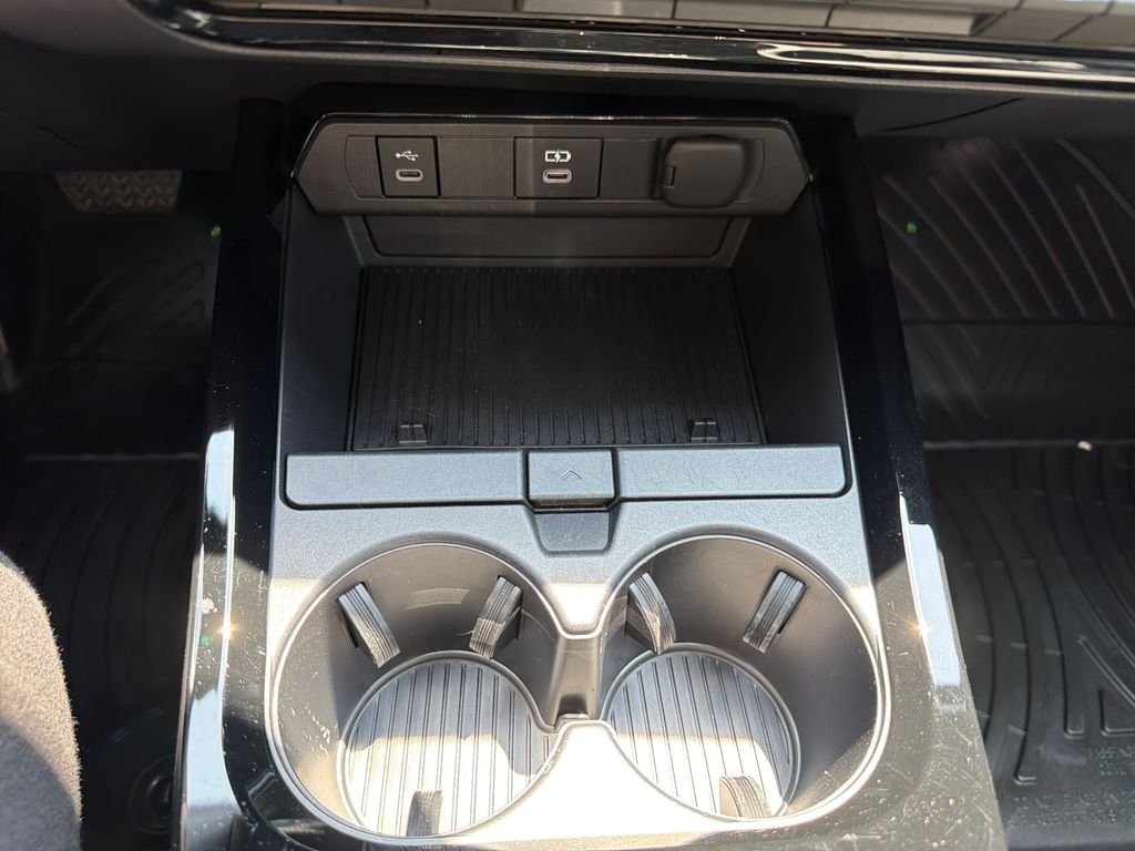 Used 2024 CUTTING EDGE Toyota Limited image 30