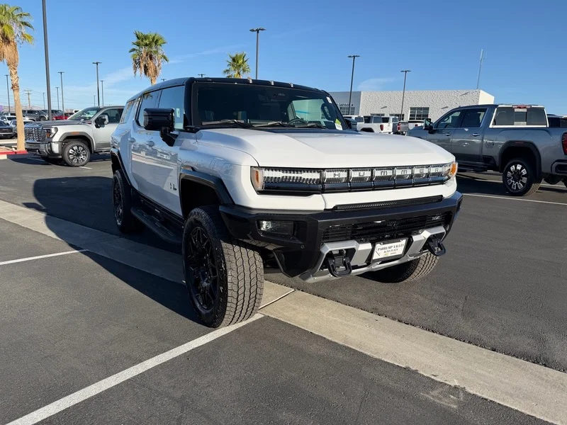 New 2026 Interstellar White GMC 2X image 1