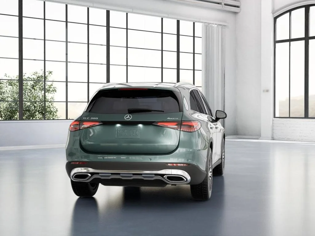 New 2026 Silver Mercedes-Benz GLC 300 image 24