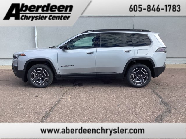 2026 Jeep Cherokee Laredo