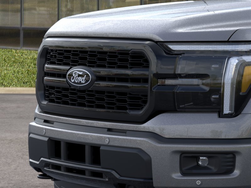 New 2026 Carbonized Gray Metallic Ford LARIAT image 39