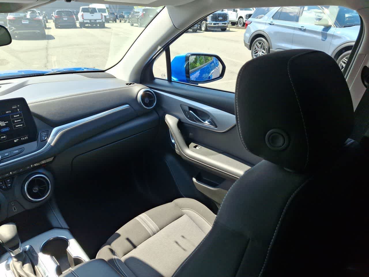 Photo 11