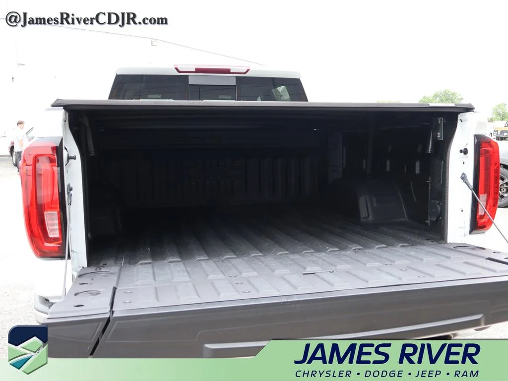 Used 2019 White GMC SLT image 15