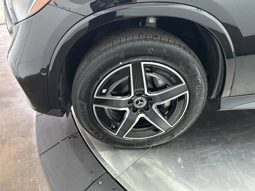 Used 2026 Black Mercedes-Benz GLC 300 image 30