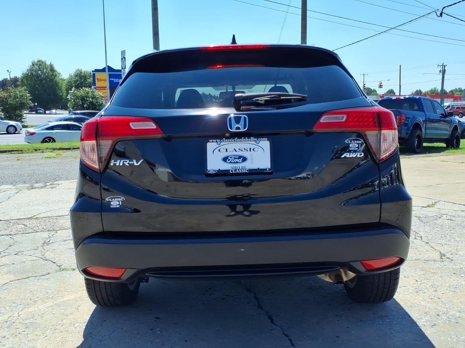 Used 2017 Crystal Black Pearl Honda EX-L Navi image 12