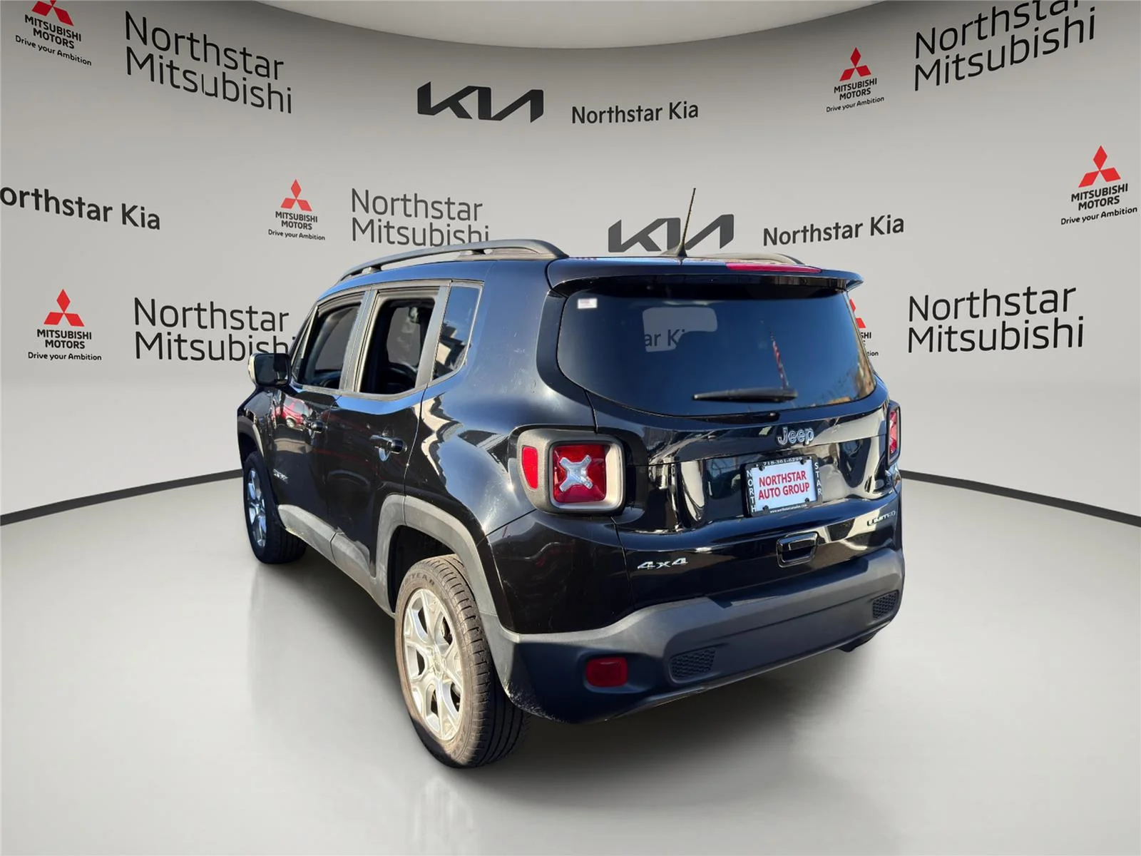 Used 2019 Black Clearcoat Jeep Limited image 6