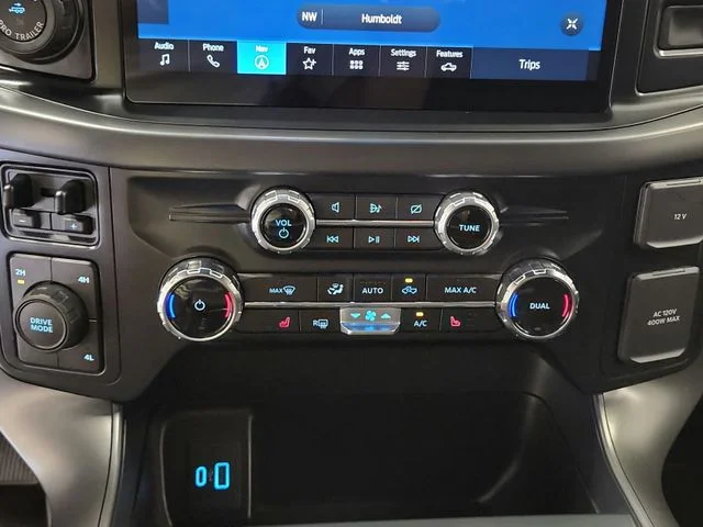 Used 2024 Black Ford XLT image 25
