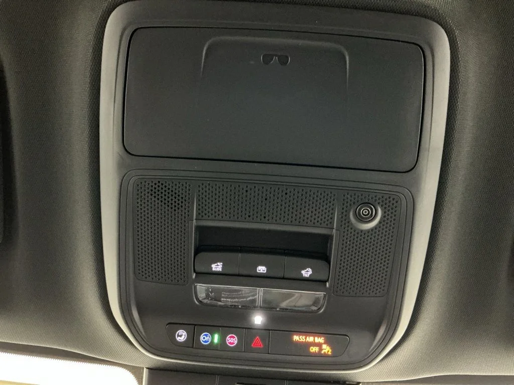 New 2027 Gray Chevrolet LT image 18