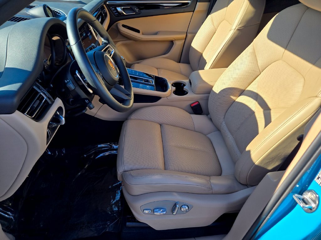 2022 Porsche Macan S - Photo 10