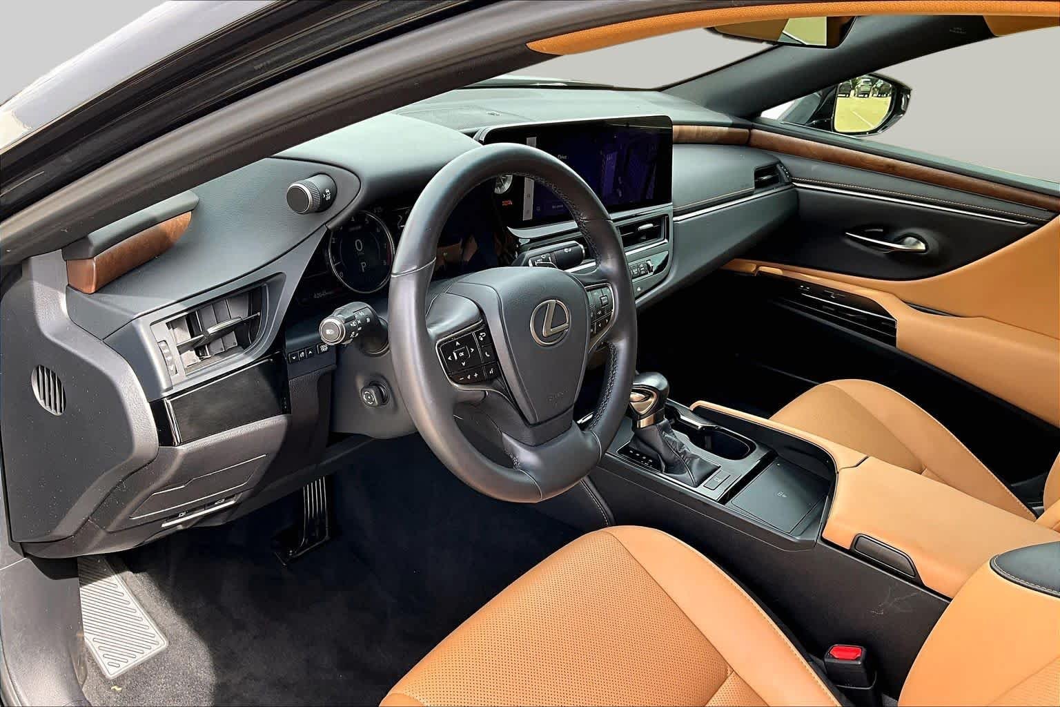 Used 2023 Caviar Lexus  image 18