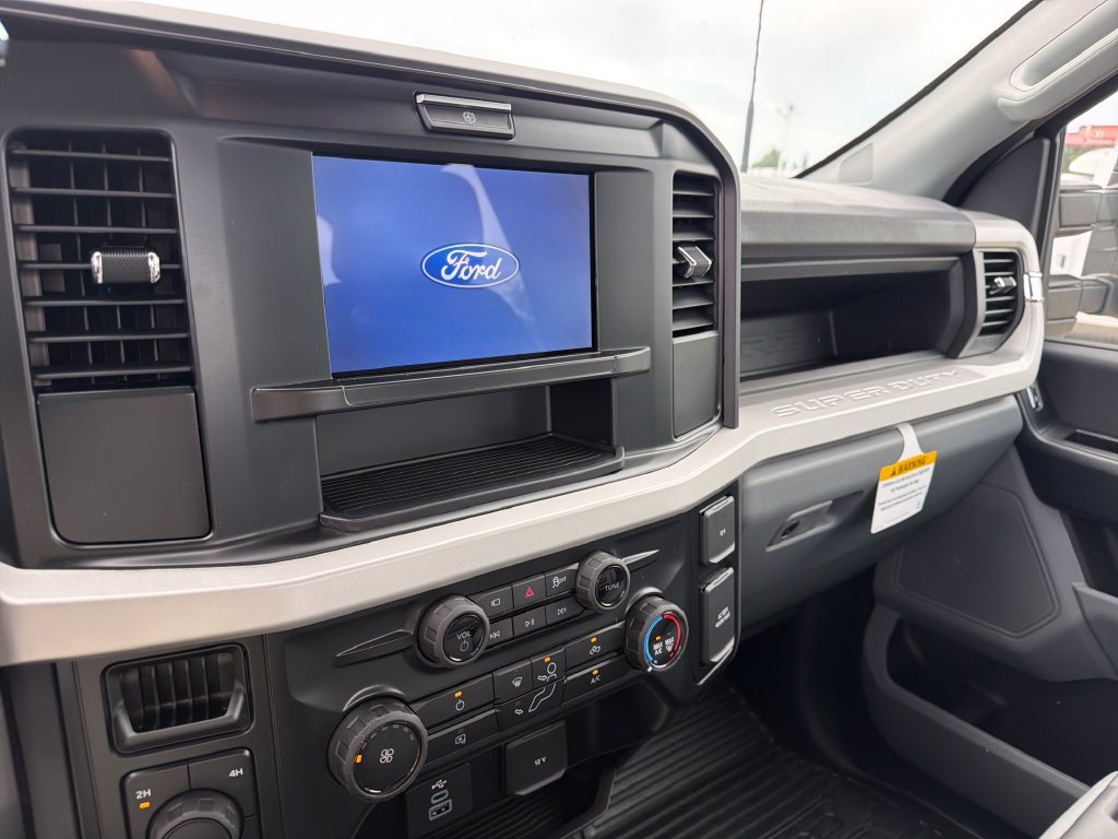 New 2026 Oxford White Ford F-250® XL image 20