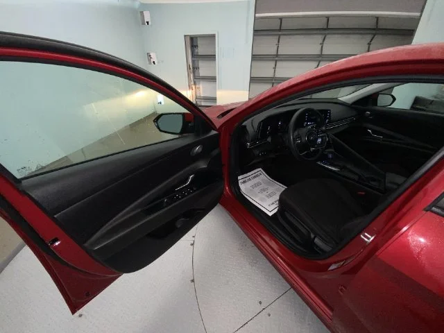 Used 2023 Red Hyundai SEL image 11