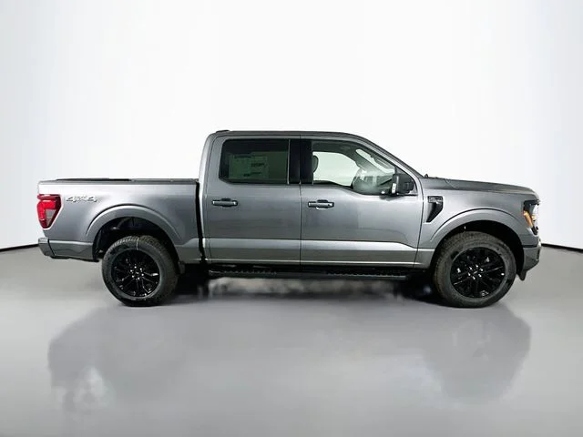New 2026 Carbonized Gray Metallic Ford XLT image 8