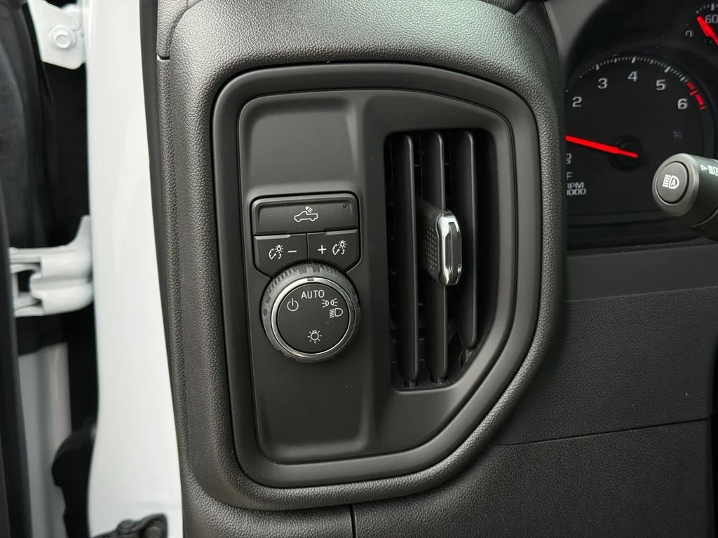 2026 Chevrolet Silverado 1500 Custom - Photo 16