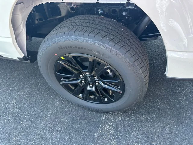 New 2026 Star White Metallic Tri-Coat Ford Platinum® image 14