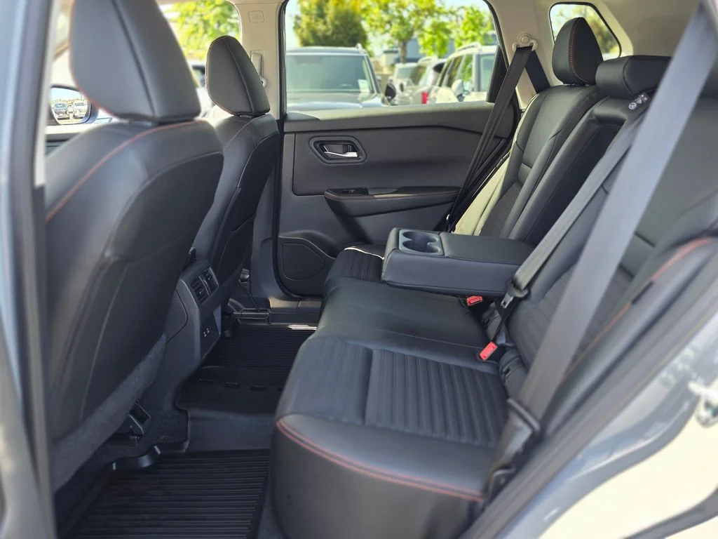 Used 2025 Gray Nissan Rock Creek image 17