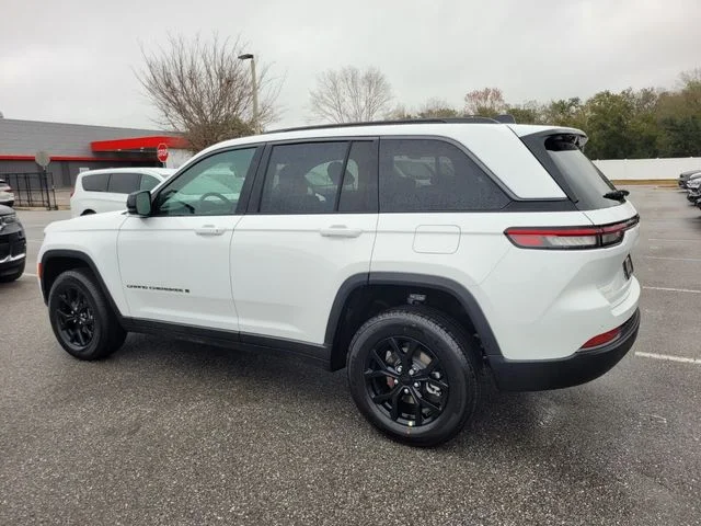New 2026 Bright White Clear-Coat Exterior Paint Jeep Altitude image 10